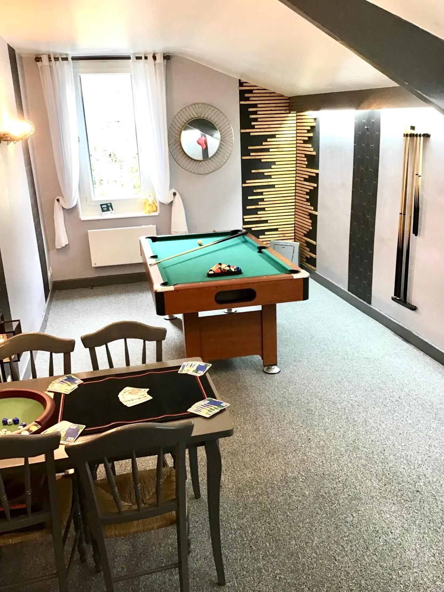 Le Rivalet Hotel Montaigut-le-Blanc  ภายนอก รูปภาพ